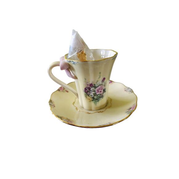 Bradford Edition 13 piece Vintage Teacup Set Blue, Green, Pink, and Yellow - Picture 3 of 8